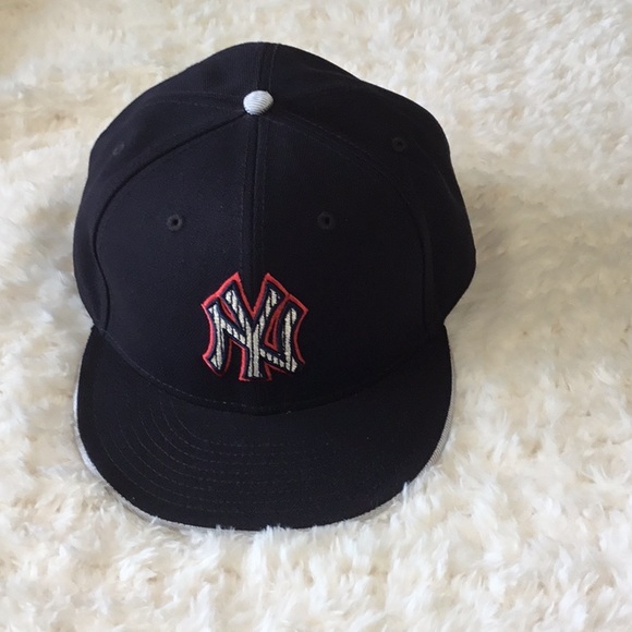 New Era Mens New York Yankees MLB Authentic HAT - Picture 2 of 5